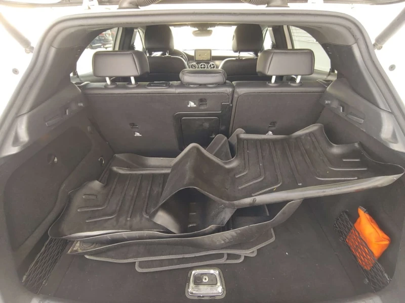 Mercedes-Benz GLA * GLA250 4M * CARFAX * БЕЗ ПЪРВОНАЧАЛНА ВНОСКА, снимка 13 - Автомобили и джипове - 53199278