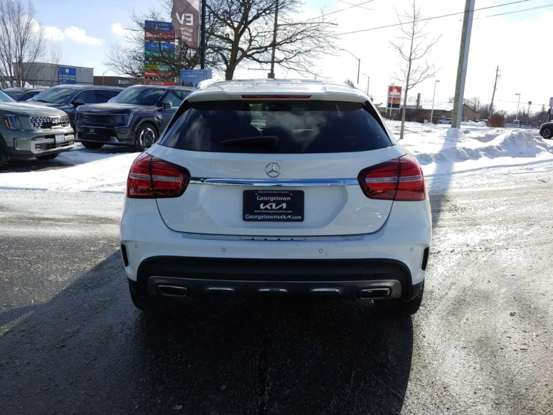 Mercedes-Benz GLA * GLA250 4M * CARFAX * БЕЗ ПЪРВОНАЧАЛНА ВНОСКА, снимка 7 - Автомобили и джипове - 53199278