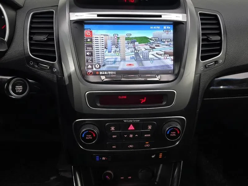 Kia Sorento 2.0 2WD, снимка 16 - Автомобили и джипове - 54264095