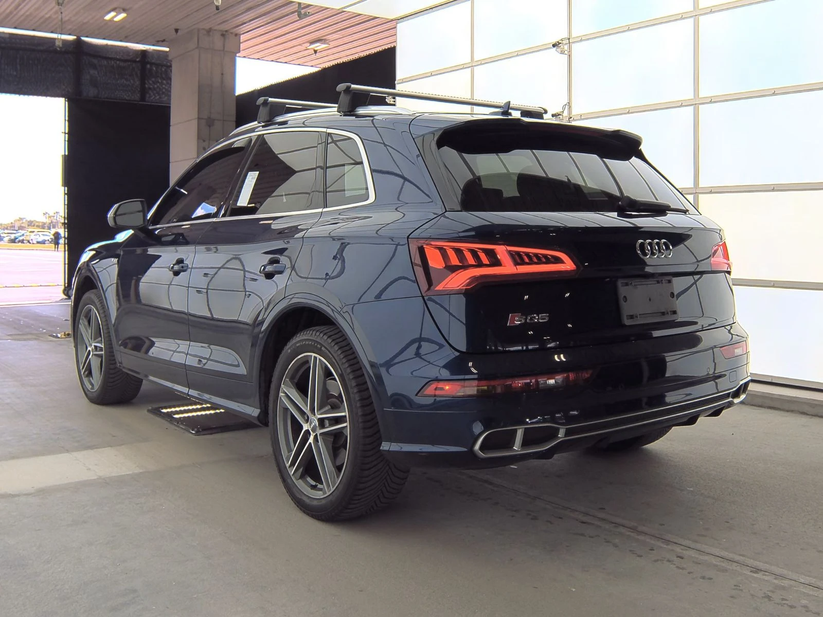Audi SQ5 Premium Plus Matrix* Bang&Olufsen* М.Точка* Пано*  - изображение 6
