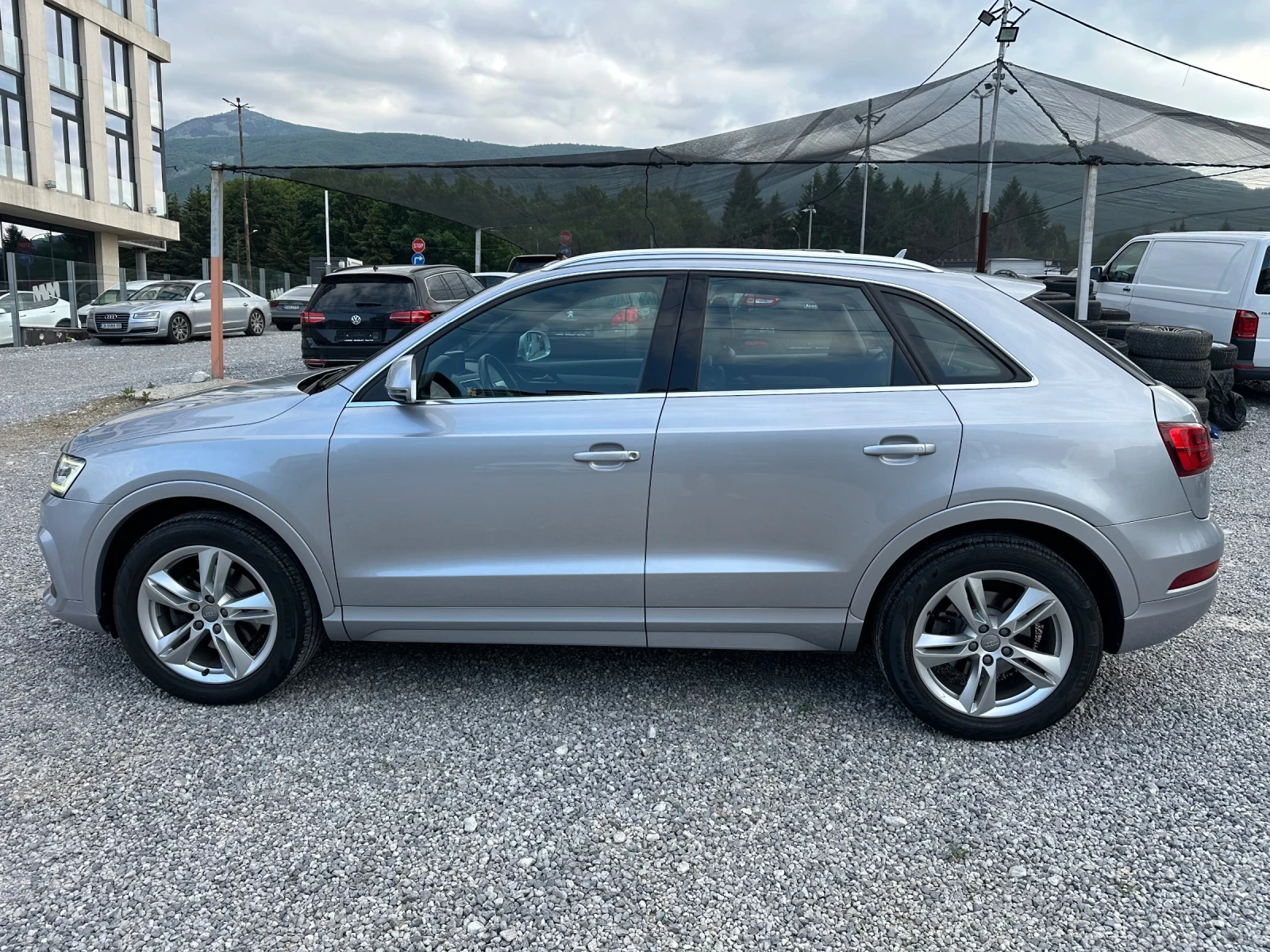 Audi Q3 АВТОМАТИК 4х4  НАВИГАЦИЯ - изображение 5