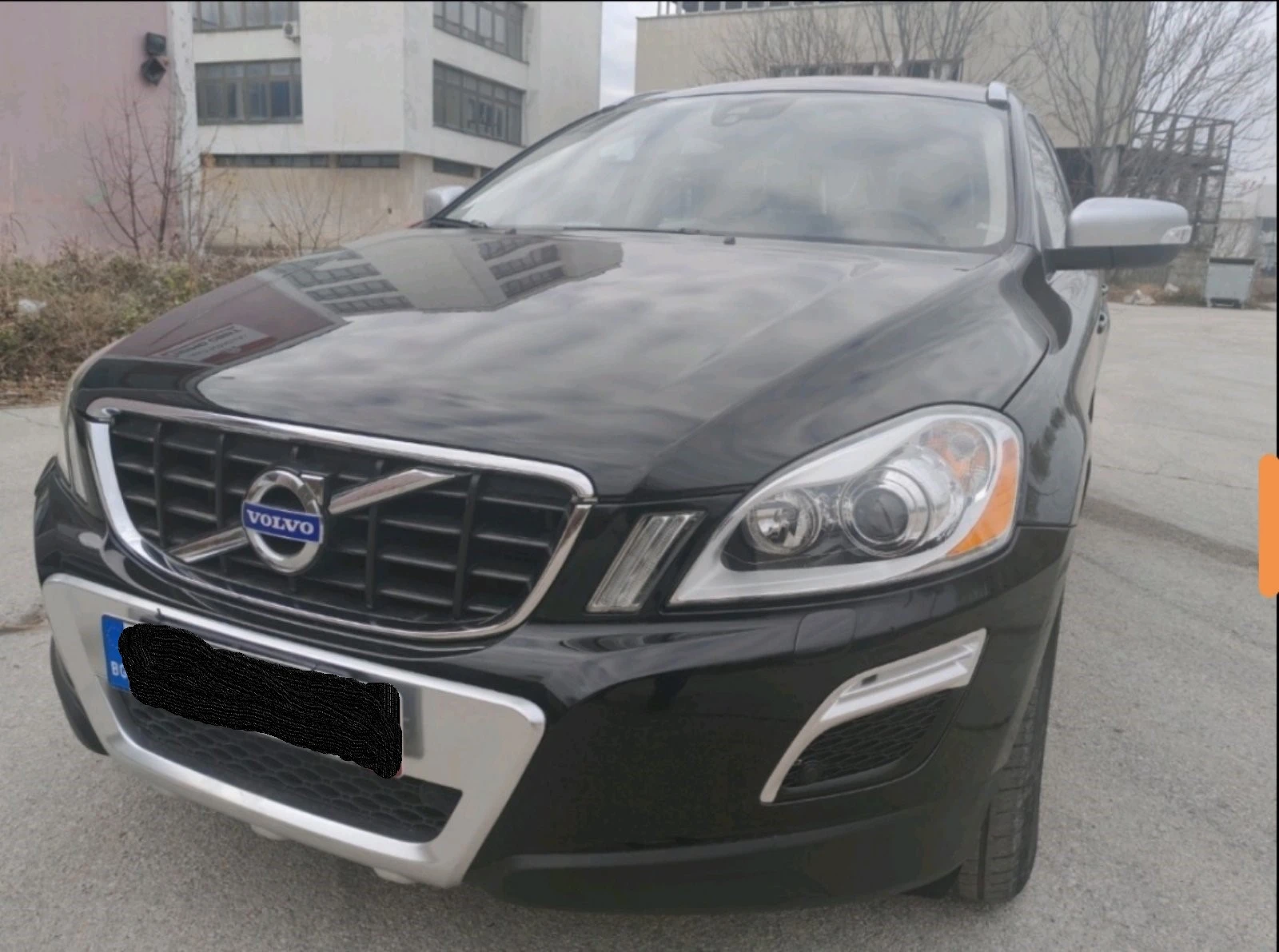 Volvo XC60 D5 - изображение 3