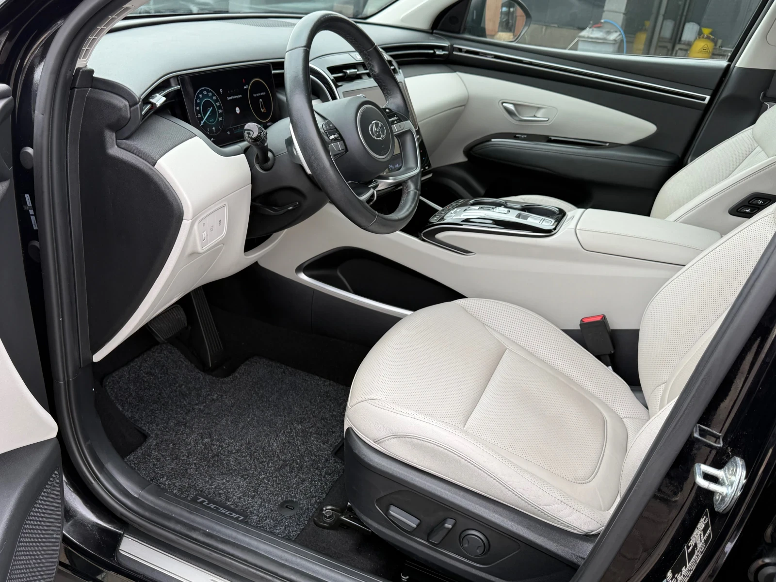 Hyundai Tucson 1, 6 mild Hybrid 58000km= 4x4 Подгр/Обдухване= Т | Mobile.bg — изображение 11