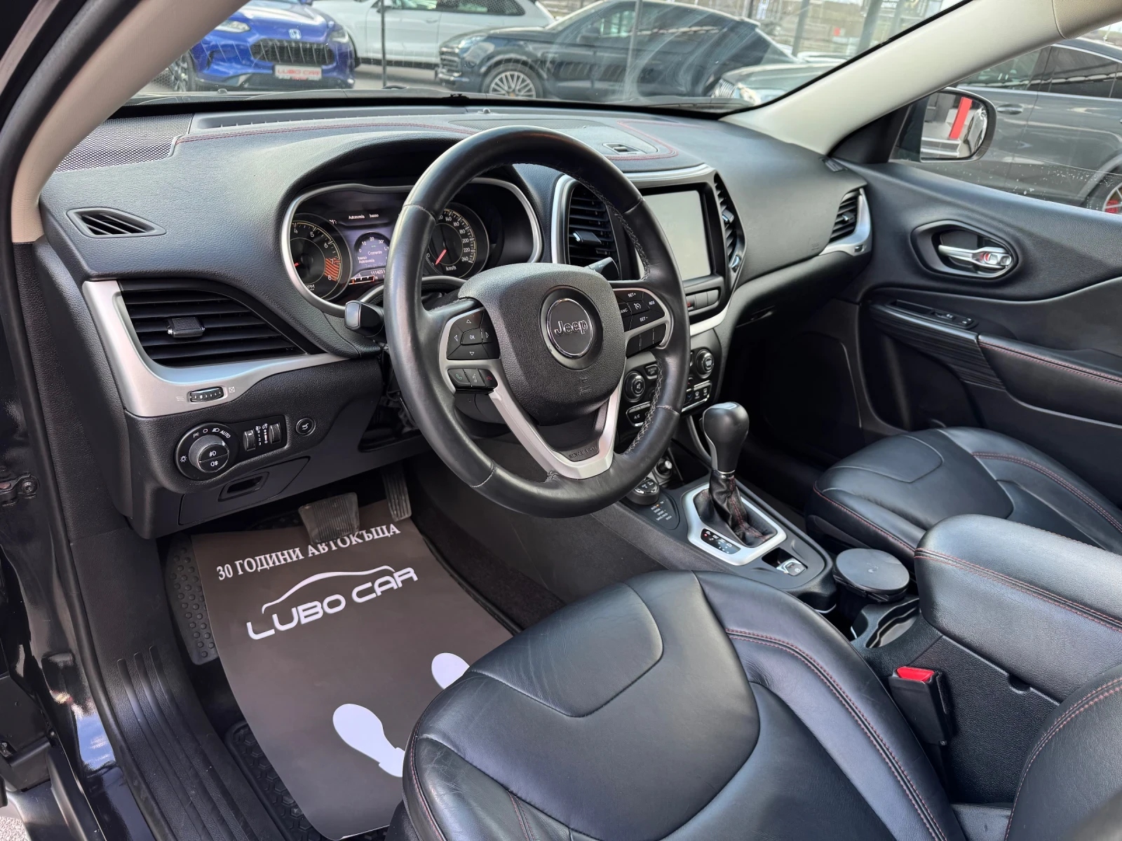 Jeep Cherokee 3.2i-4X4-TRAILHAWK-111хил.км-ТОП, снимка 9 - Автомобили и джипове - 53999793