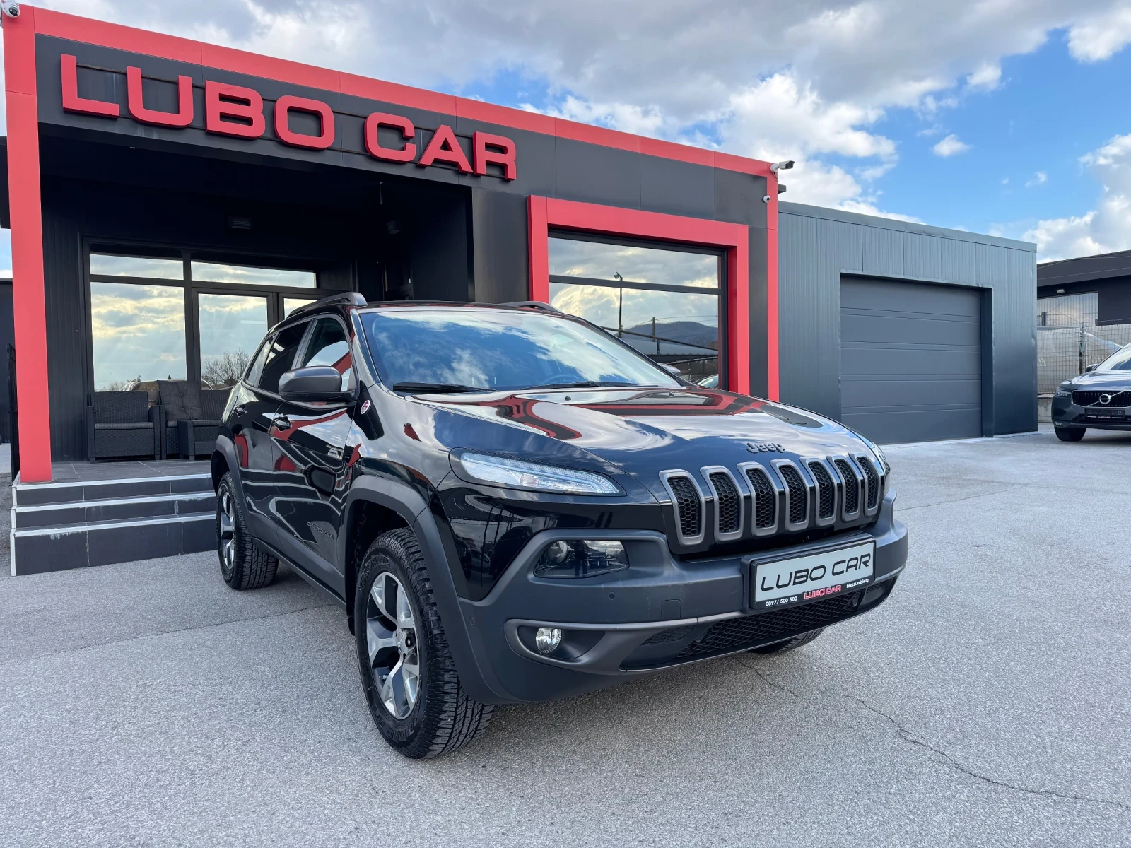Jeep Cherokee 3.2i-4X4-TRAILHAWK-111хил.км-ТОП