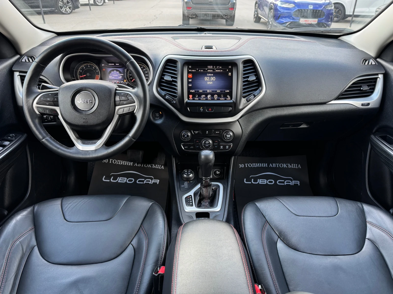 Jeep Cherokee 3.2i-4X4-TRAILHAWK-111хил.км-ТОП, снимка 10 - Автомобили и джипове - 53999793