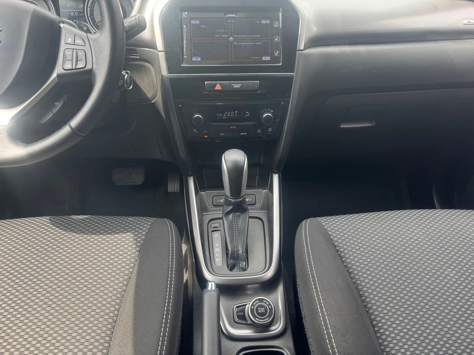 Suzuki Vitara 1.4 Turbo 4x4 Automatic, снимка 10 - Автомобили и джипове - 54350184