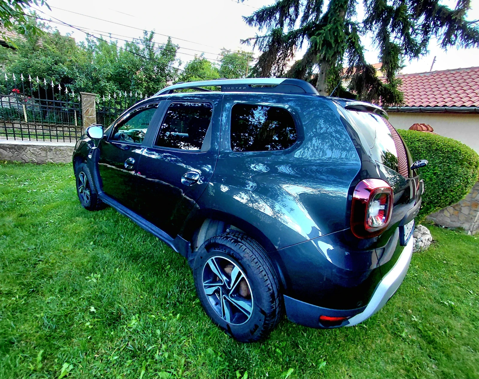 Dacia Duster 4х4/от България/всички екстри/120К реални км., снимка 7 - Автомобили и джипове - 55067324
