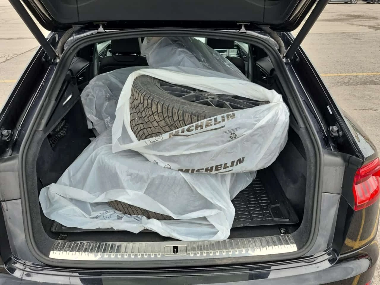 Audi Q8 * TECHNIK * CARFAX * ���� �� �� | Mobile.bg � ����������� 14