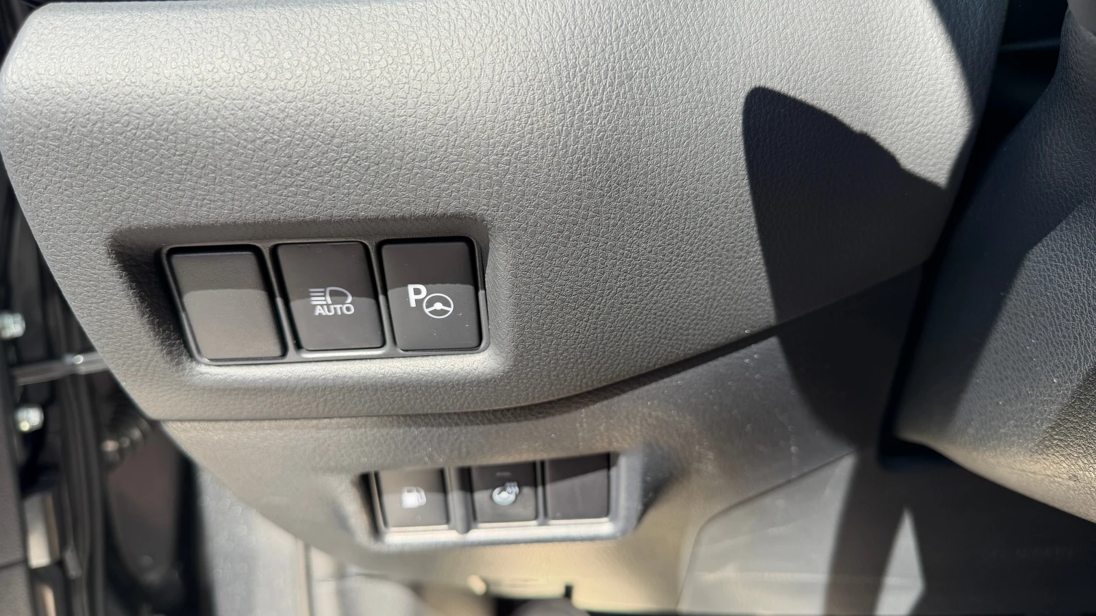 Toyota C-HR 2.0 Luxury � �������� | Mobile.bg � ����������� 17