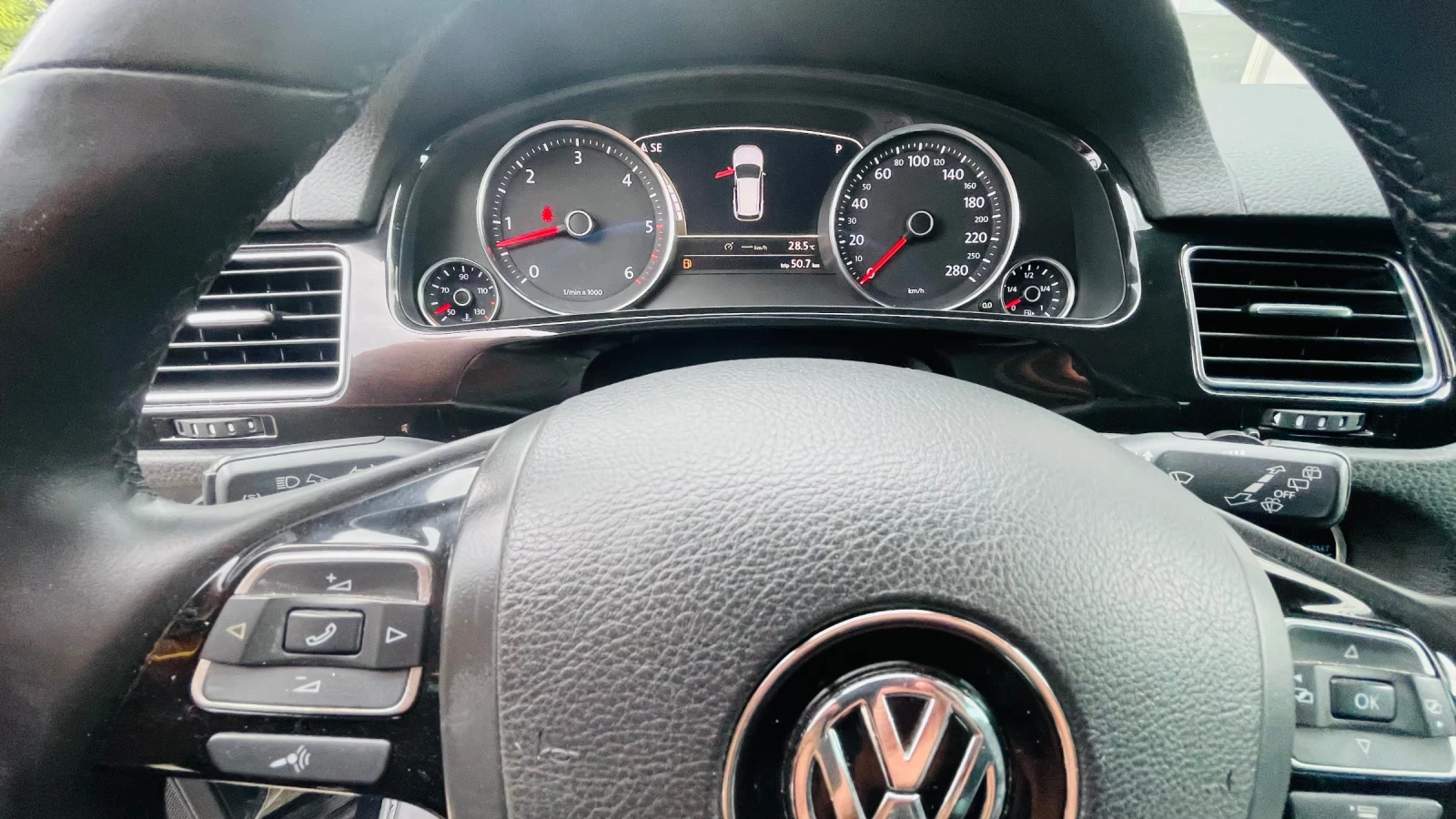 VW Touareg ЛИЗИНГ-БАРТЕР R-line, снимка 12 - Автомобили и джипове - 55596742