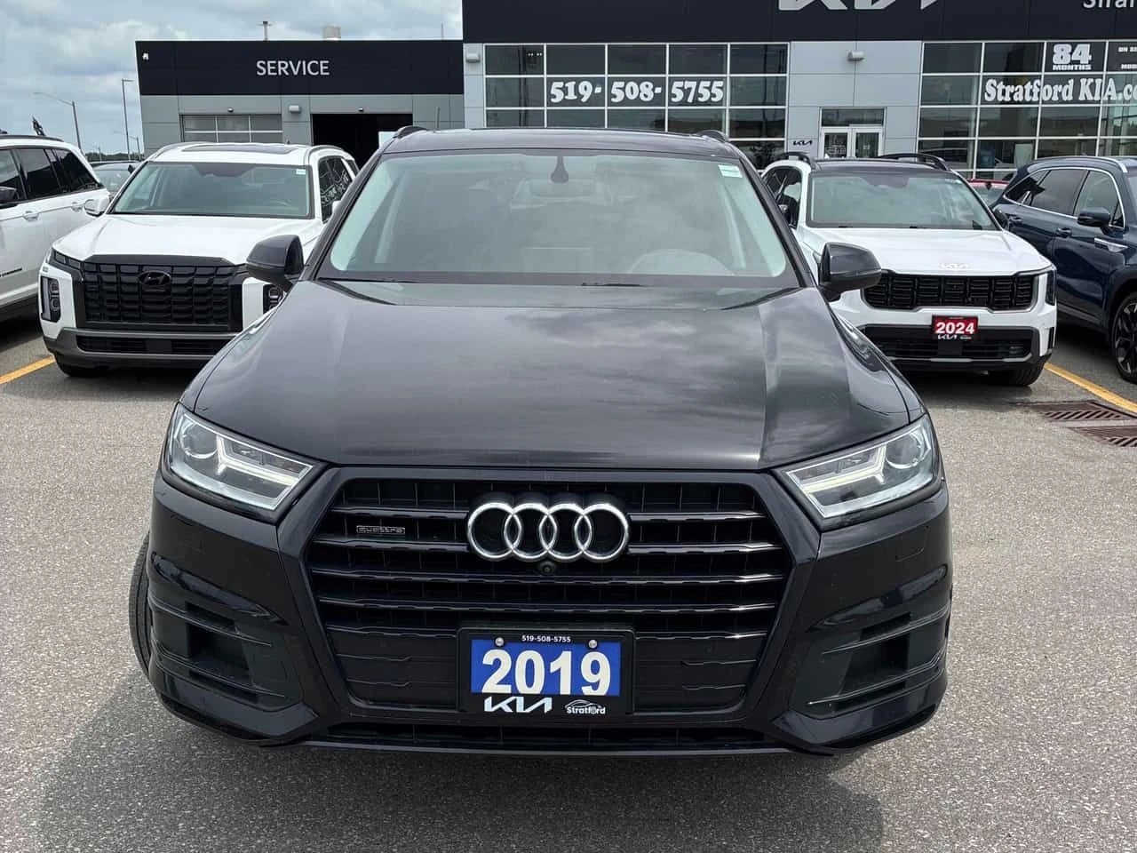 Audi Q7 Progressiv | CARFAX | АВТОКРЕДИТ БЕЗ ПЪРВОНАЧАЛНА, снимка 2 - Автомобили и джипове - 55621637