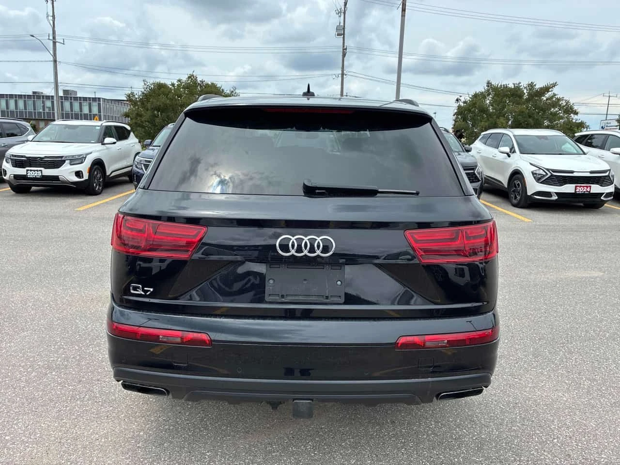 Audi Q7 Progressiv | CARFAX | АВТОКРЕДИТ БЕЗ ПЪРВОНАЧАЛНА, снимка 5 - Автомобили и джипове - 55621637