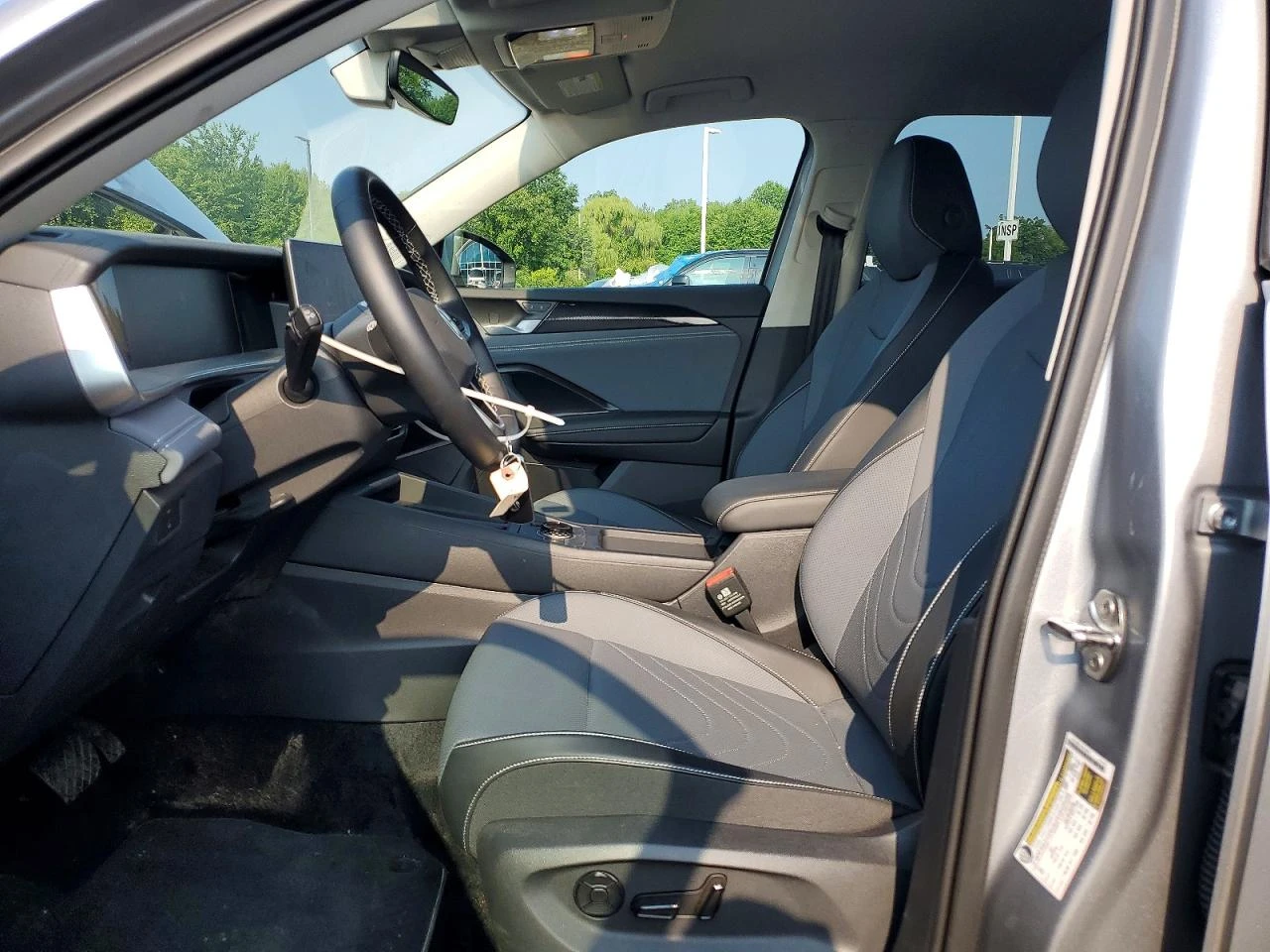 VW Tiguan SE, снимка 7 - Автомобили и джипове - 56071395