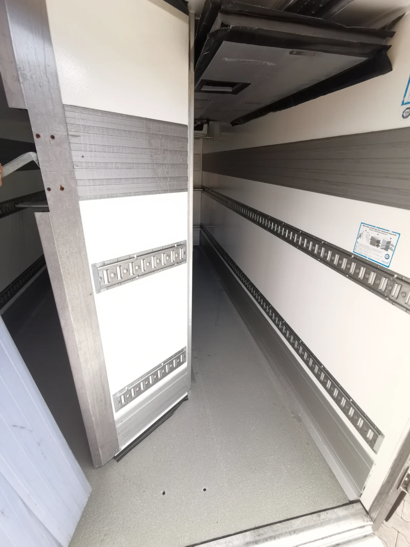 Mercedes-Benz Sprinter 519, 3.0 V6 | Mobile.bg   11