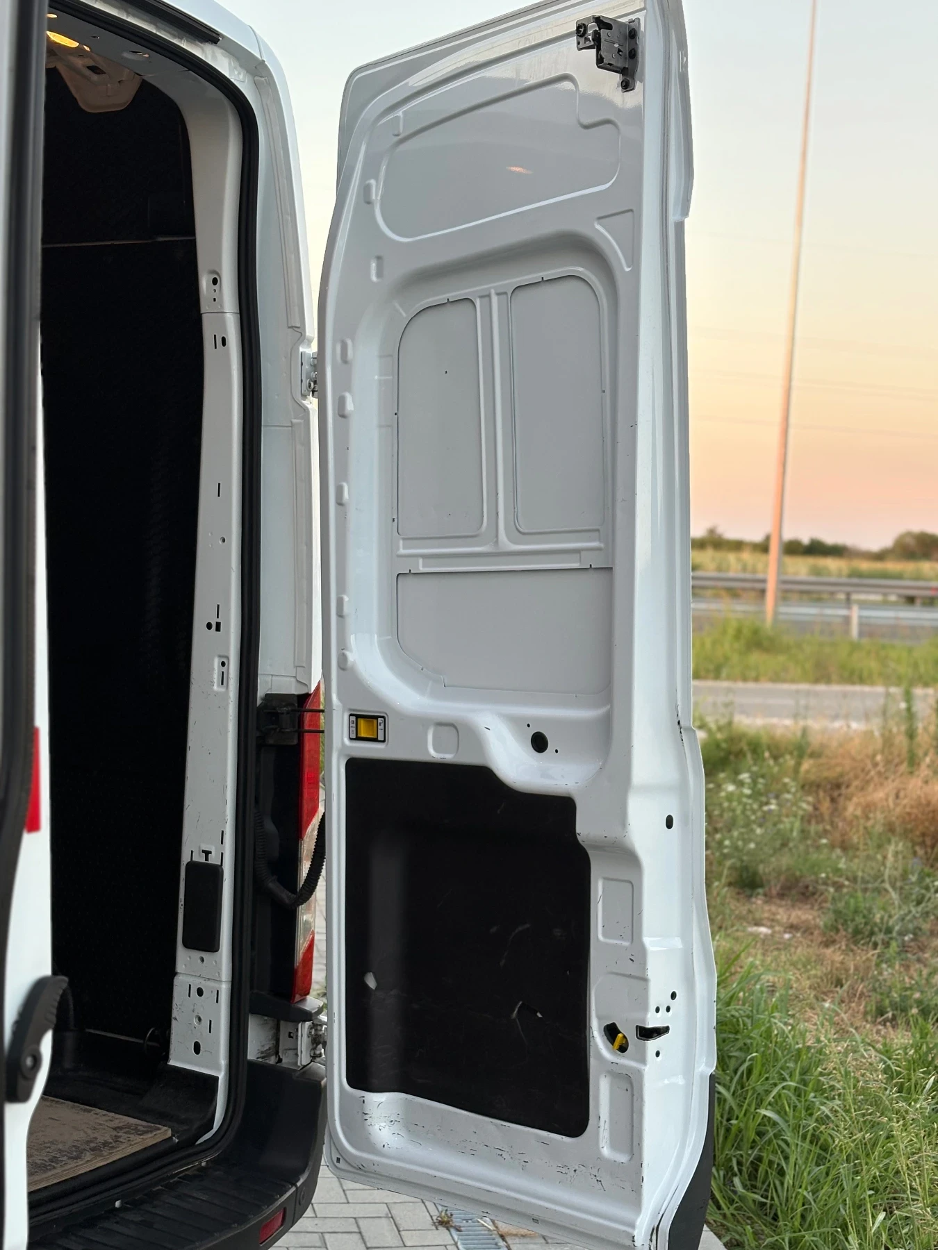 Ford Transit  - изображение 7