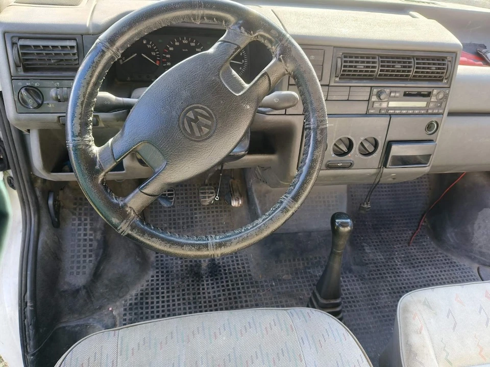 VW T4, снимка 5 - Бусове и автобуси - 54349249