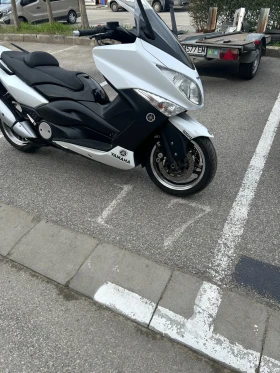  Yamaha T-max