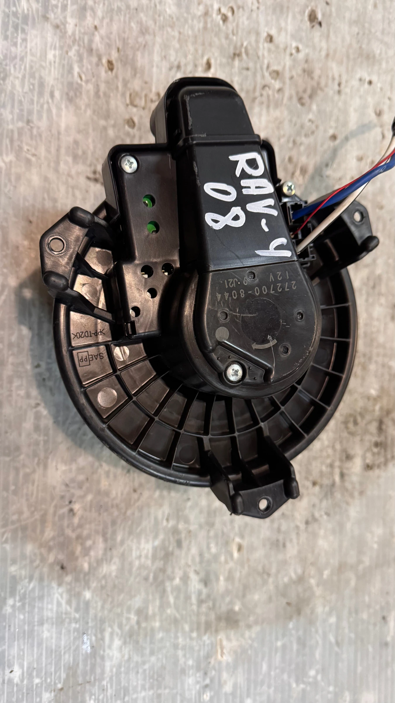 ���������� �� ����� �� Toyota Rav4 2008 - 272700-8044 | Mobile.bg � ����������� 2