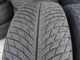 Гуми Зимни 235/55R17, снимка 1