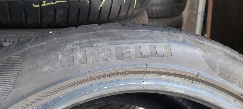 Гуми Летни 275/40R19, снимка 7 - Гуми и джанти - 33539325