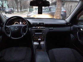 Mercedes-Benz C 200 facelift, снимка 16