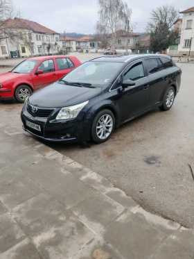 ������ Toyota Avensis