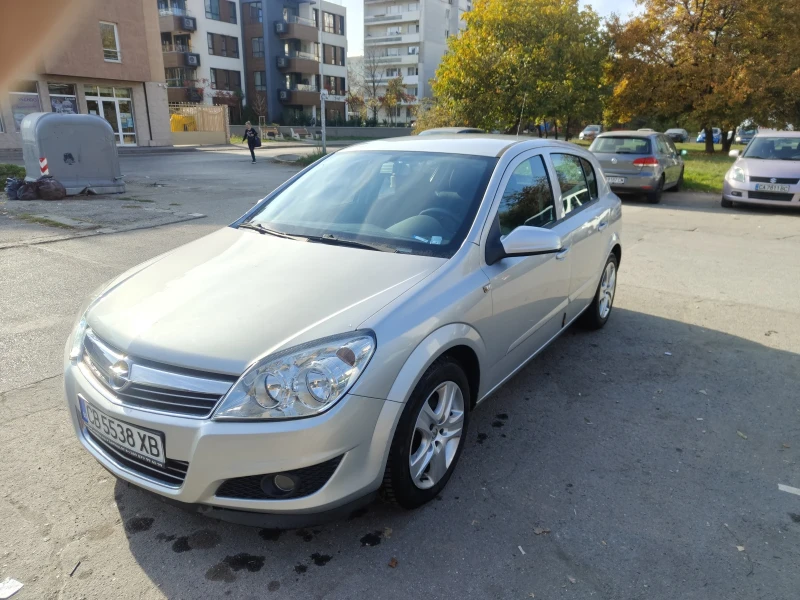 Opel Astra, снимка 1 - Автомобили и джипове - 47822557