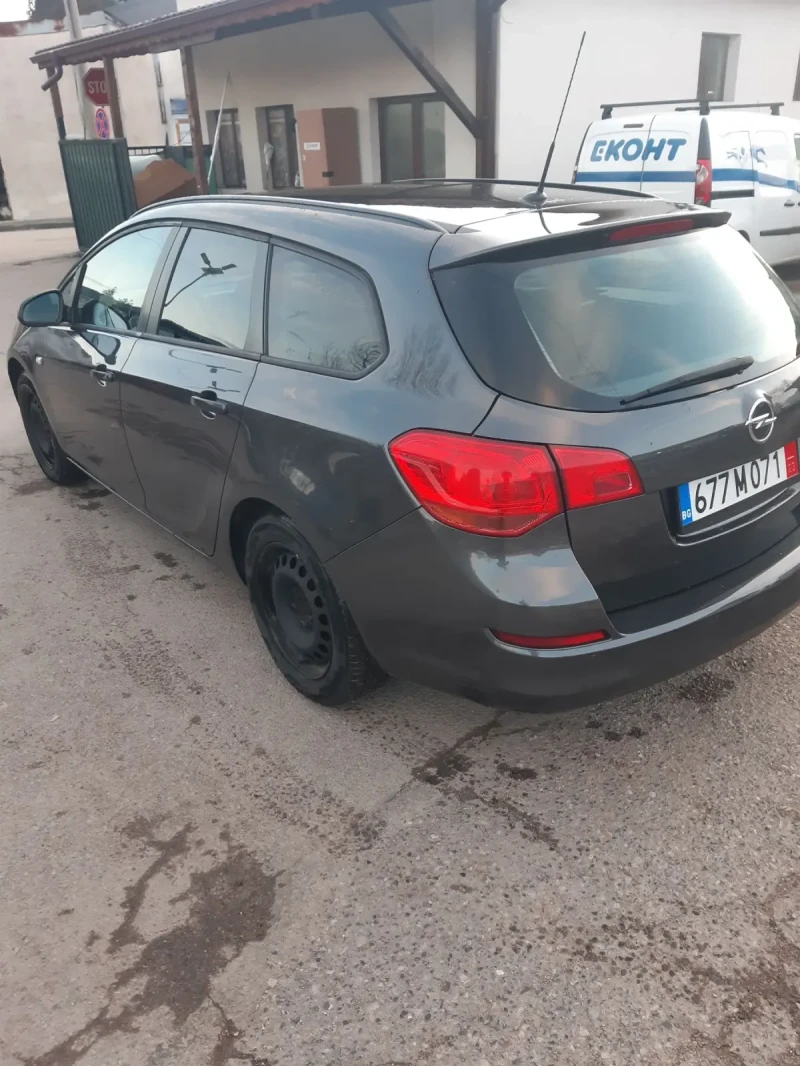 Opel Astra 1.7, снимка 6 - Автомобили и джипове - 48507568