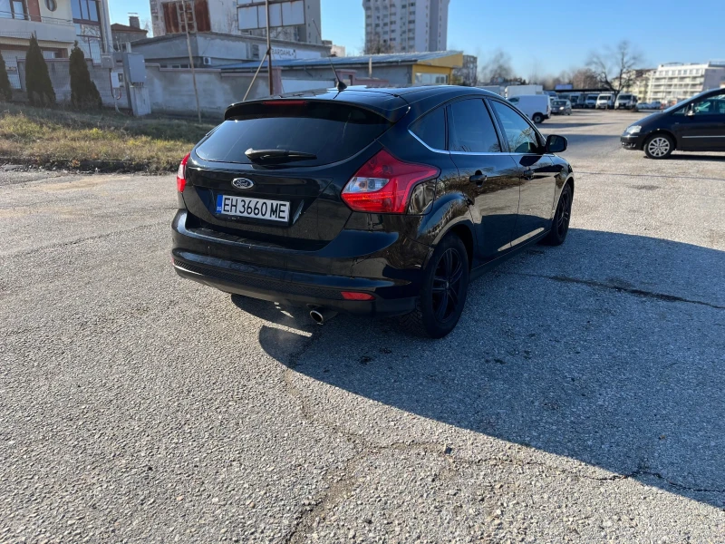 Ford Focus 1.6 , снимка 6 - Автомобили и джипове - 48633904