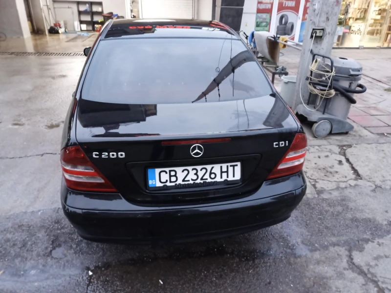 Mercedes-Benz C 200 facelift, снимка 3 - Автомобили и джипове - 49000003