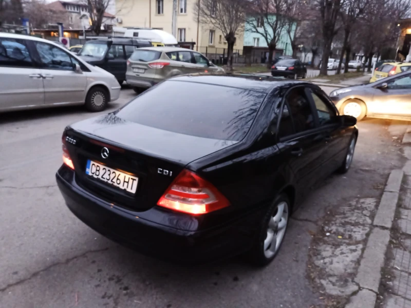 Mercedes-Benz C 200 facelift, снимка 8 - Автомобили и джипове - 49000003