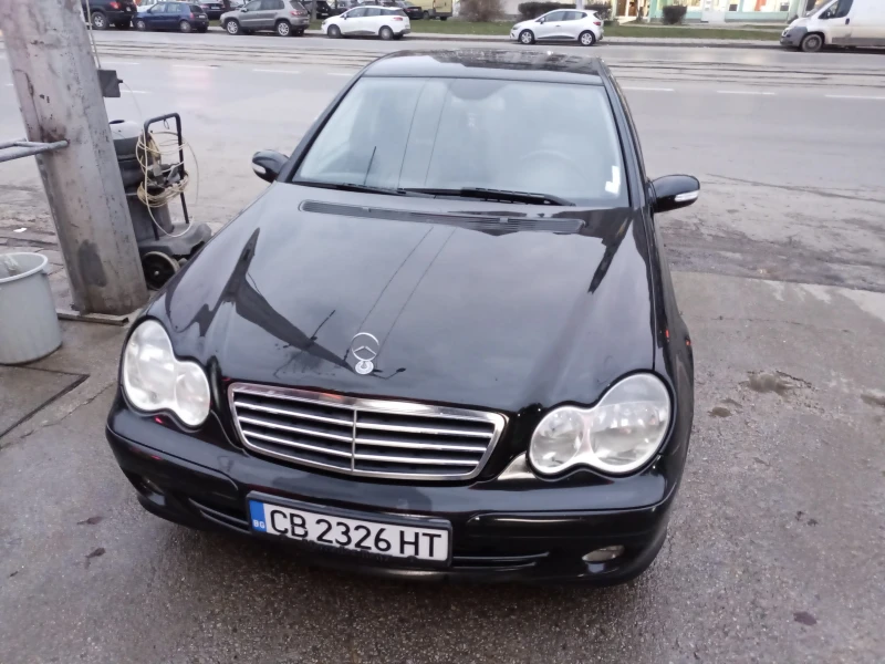 Mercedes-Benz C 200 facelift, снимка 1 - Автомобили и джипове - 49000003