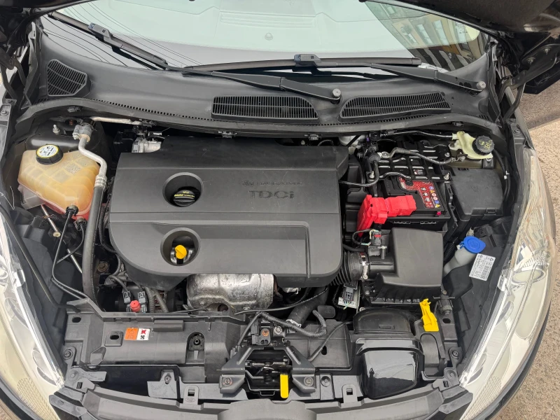 Ford Fiesta 1.4TDCI, снимка 8 - Автомобили и джипове - 52261791