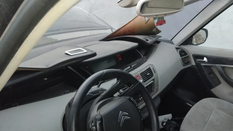 Citroen C4 Picasso, снимка 14 - Автомобили и джипове - 52418716
