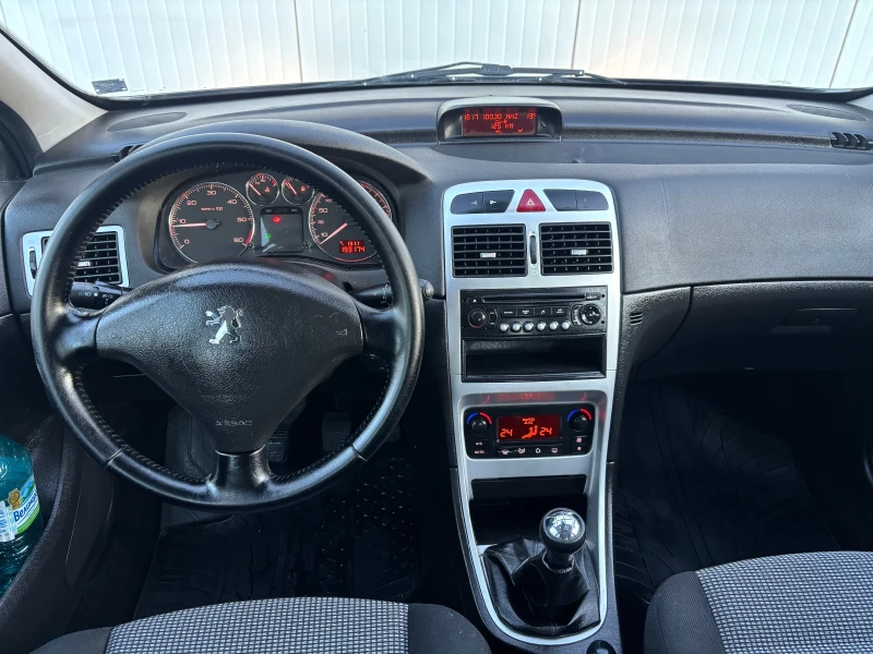 Peugeot 307 1.6HDI ТОП СЪСТОЯНИЕ  ВСИЧКО ПЛАТЕНО БАРТЕР, снимка 10 - Автомобили и джипове - 52816037