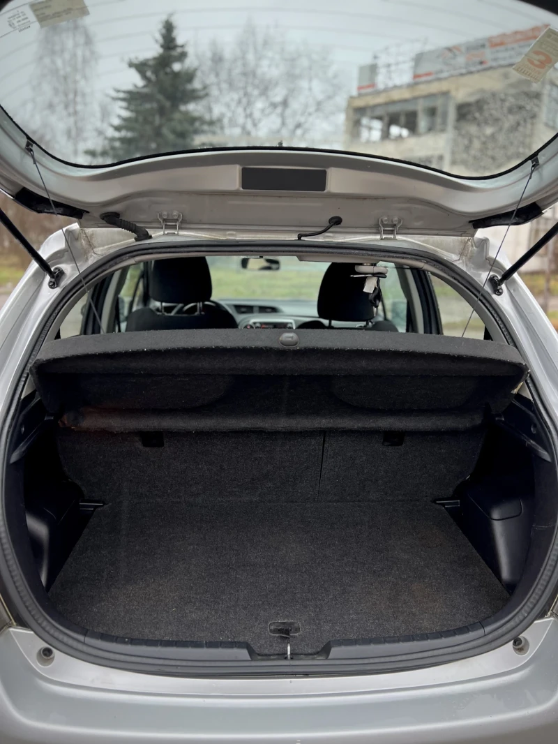 Toyota Yaris 1.0 VVT-i NAVI | CAM, снимка 14 - Автомобили и джипове - 53470199