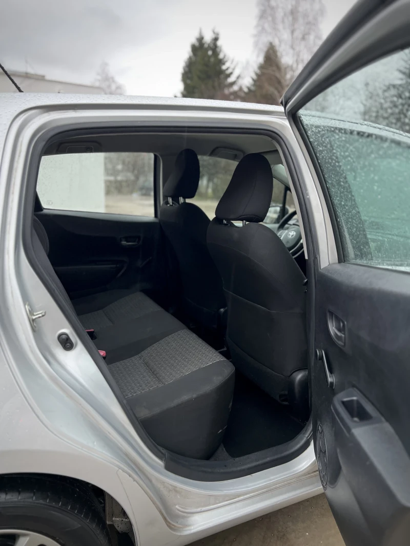 Toyota Yaris 1.0 VVT-i NAVI | CAM, снимка 13 - Автомобили и джипове - 53470199