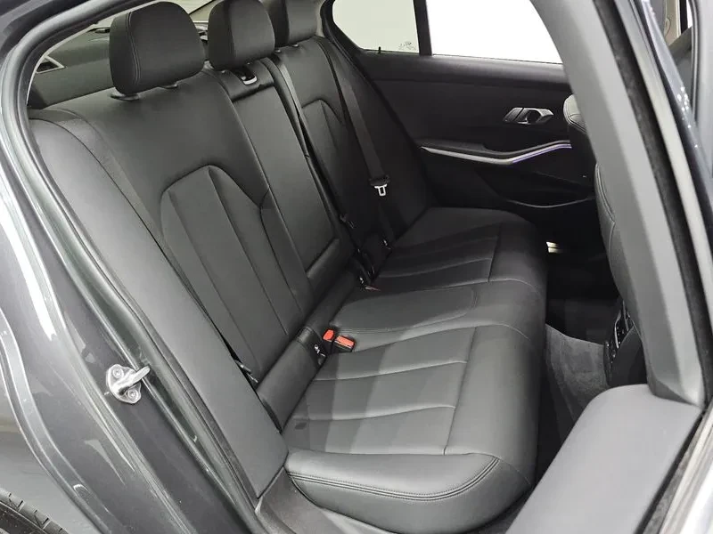 BMW 320 - САМО 30% АВАНС, снимка 11 - Автомобили и джипове - 55406588