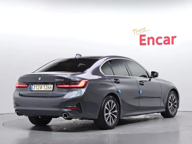 BMW 320 - САМО 30% АВАНС, снимка 2 - Автомобили и джипове - 55406588