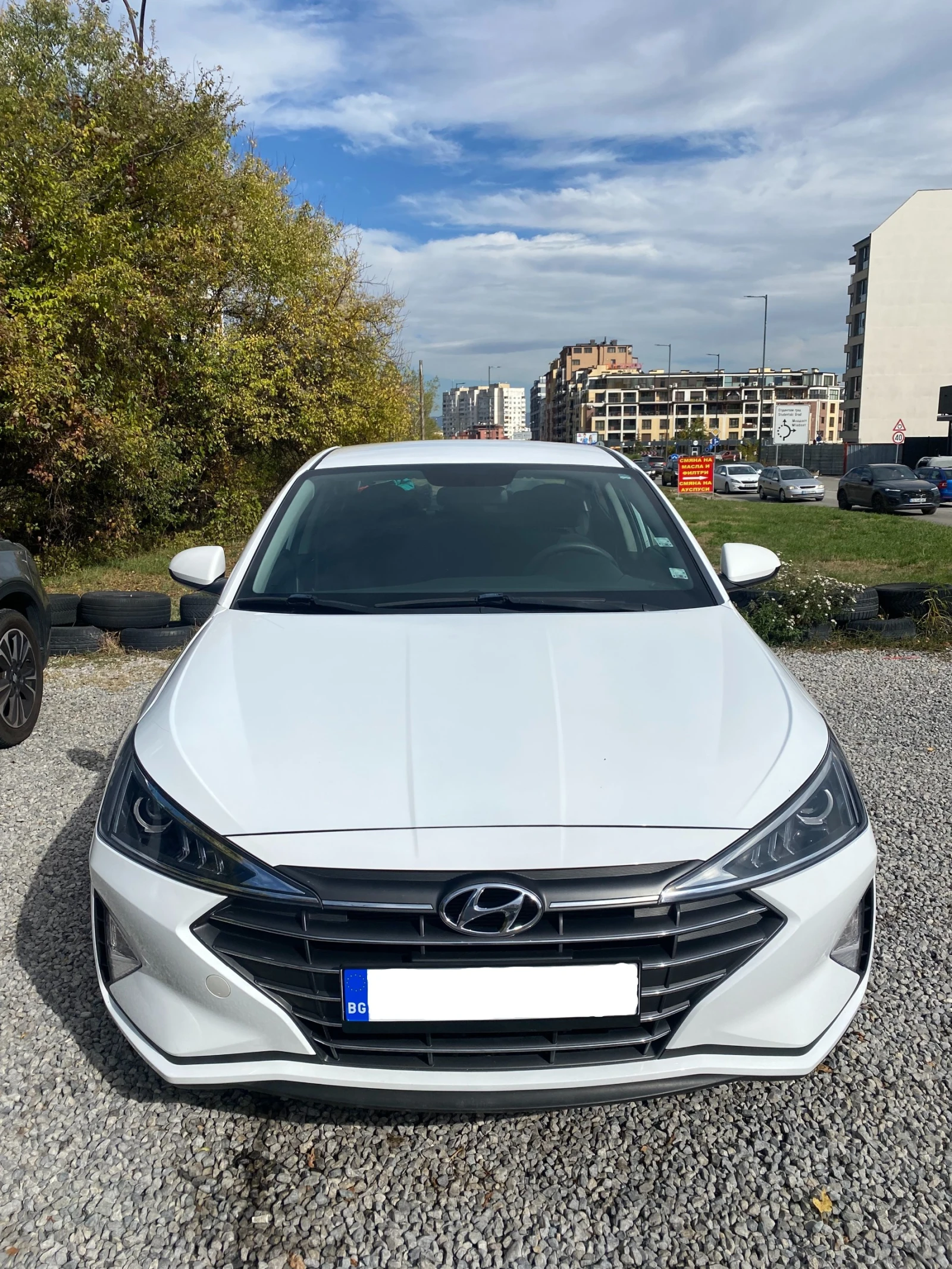 Hyundai Elantra SE | Mobile.bg   16
