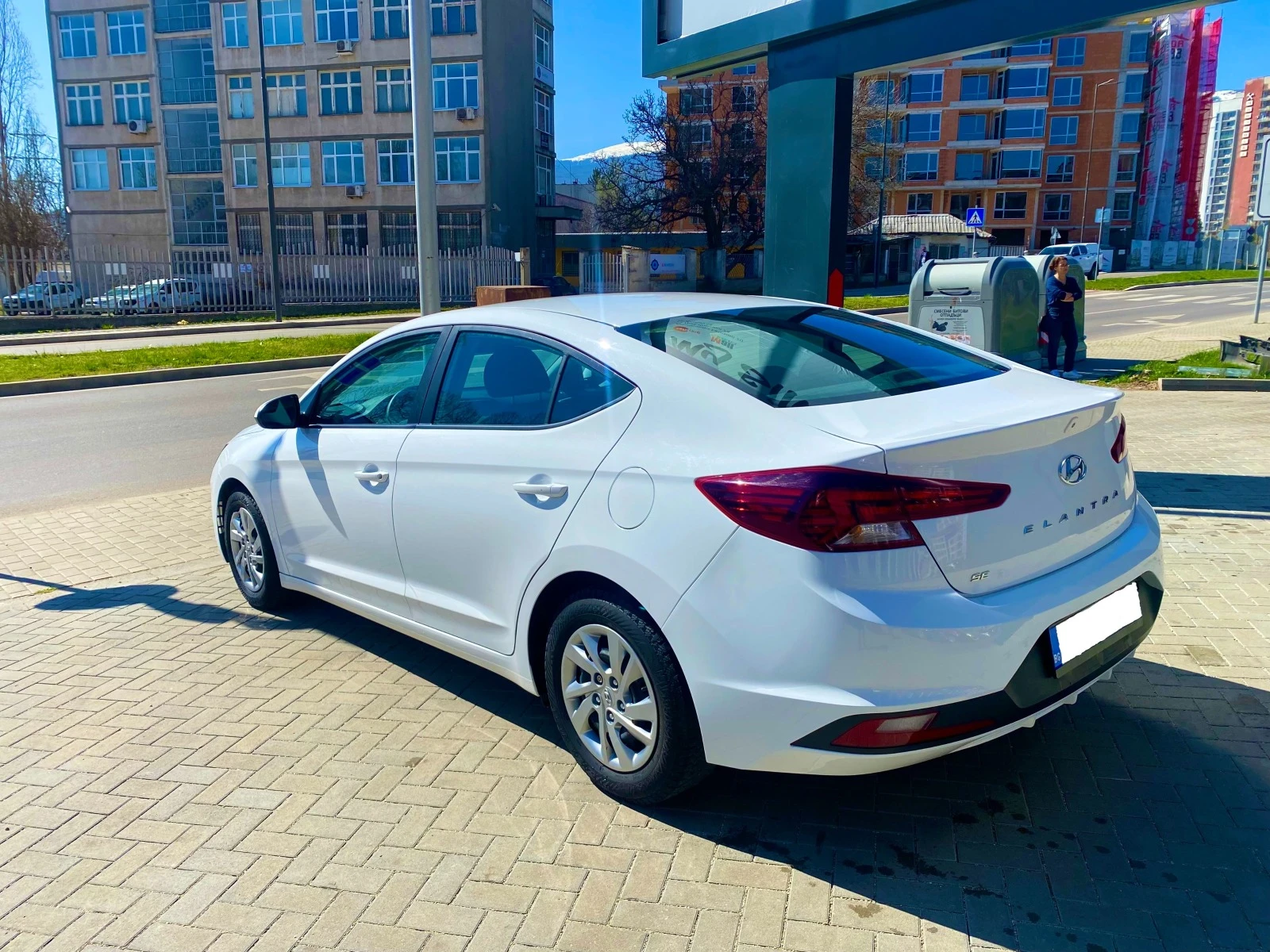 Hyundai Elantra SE - изображение 10