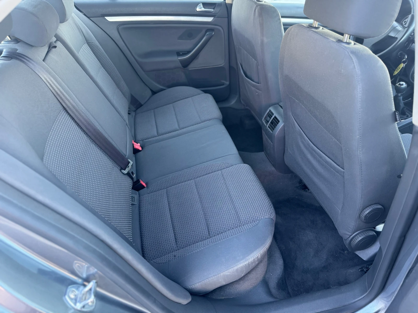 VW Jetta 2.0TDI* 140кс*  | Mobile.bg — изображение 11