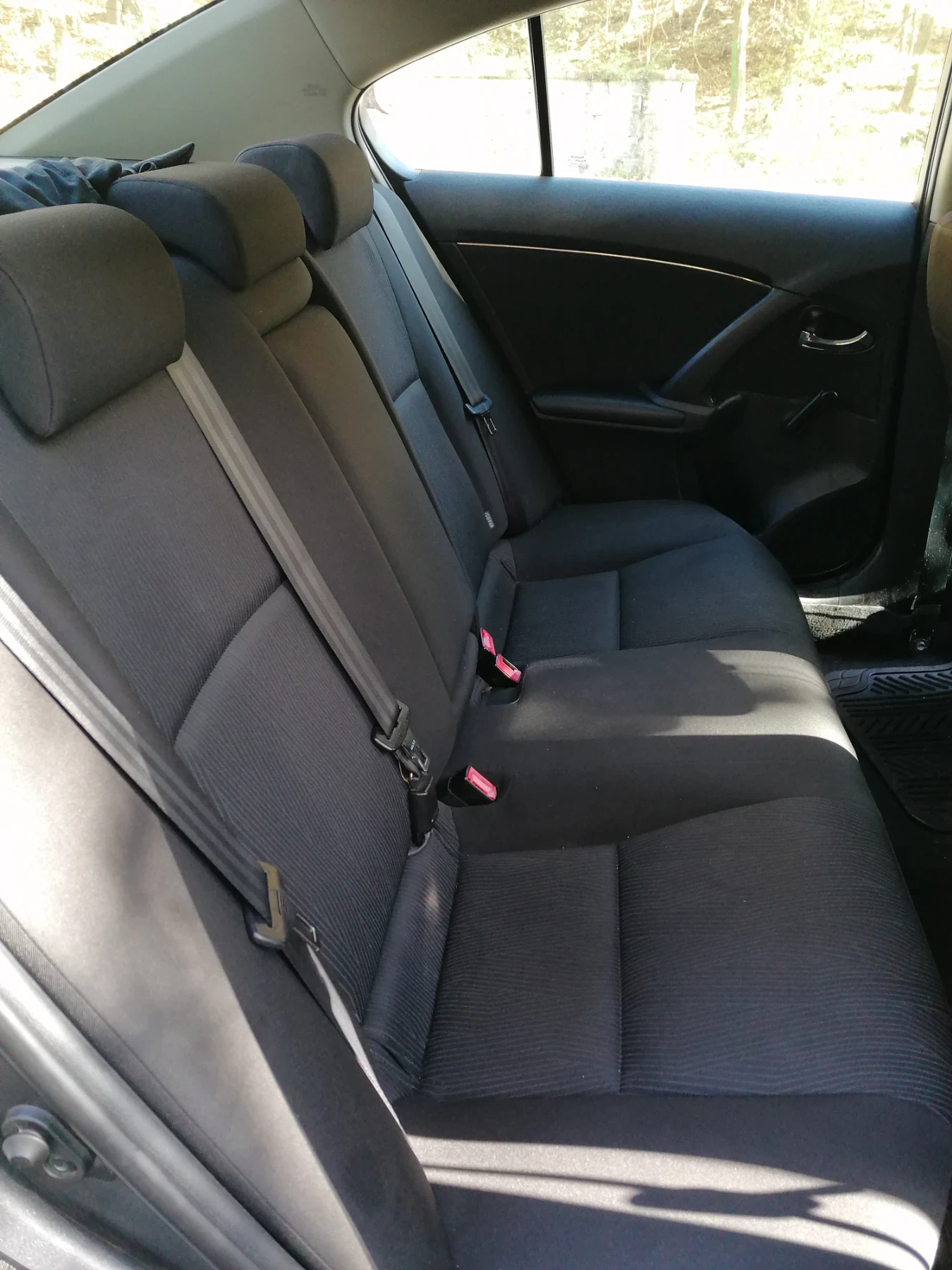 Toyota Avensis 2.0 TDI  - изображение 8