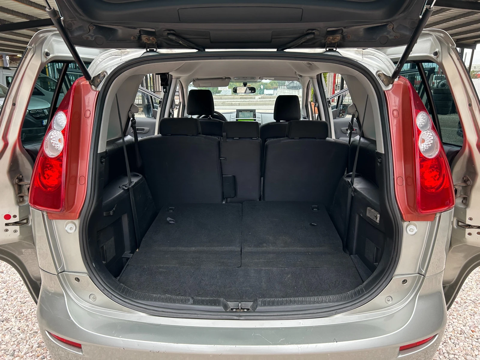 Mazda 5 1.8 BENZIN - изображение 9