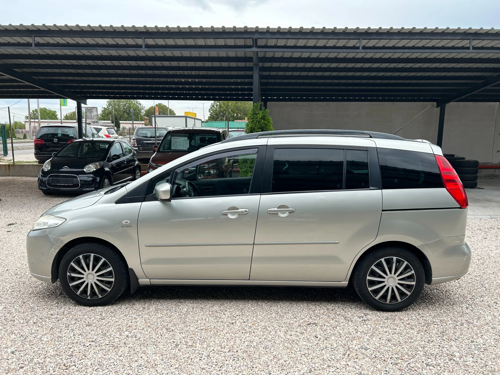 Mazda 5 1.8 BENZIN - изображение 2