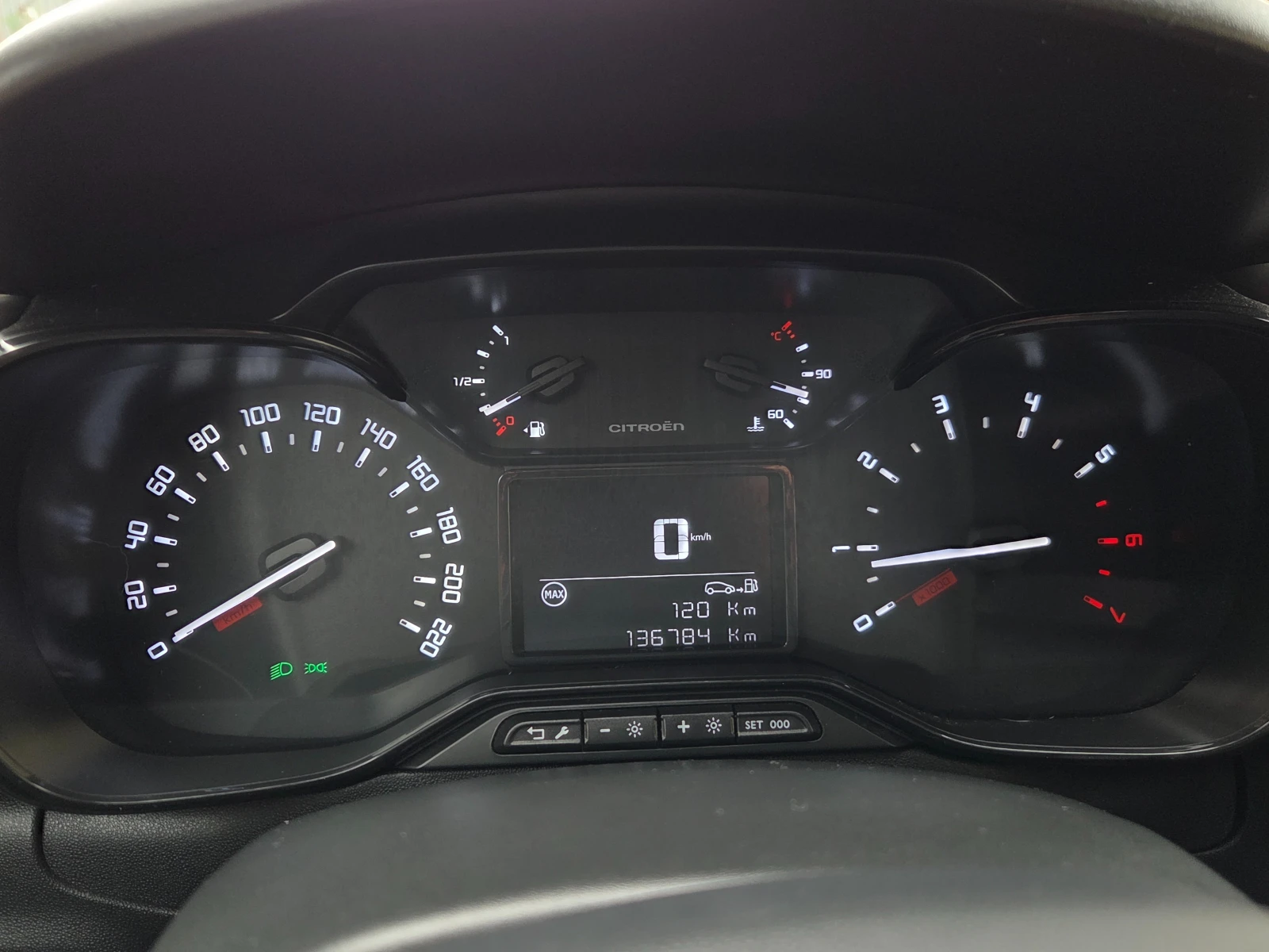 Citroen C3 1.2i Shine 136..  | Mobile.bg   12