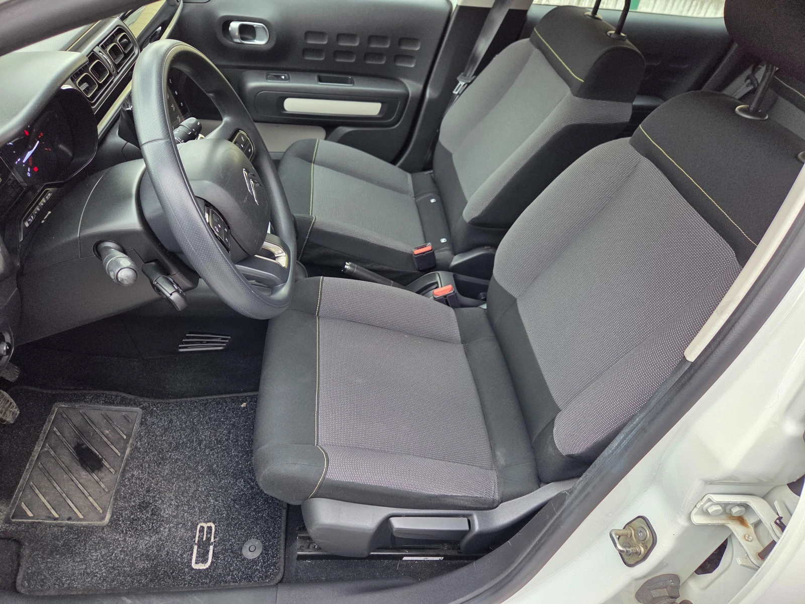 Citroen C3 1.2i Shine 136хил.км. УНИКАТ - изображение 10