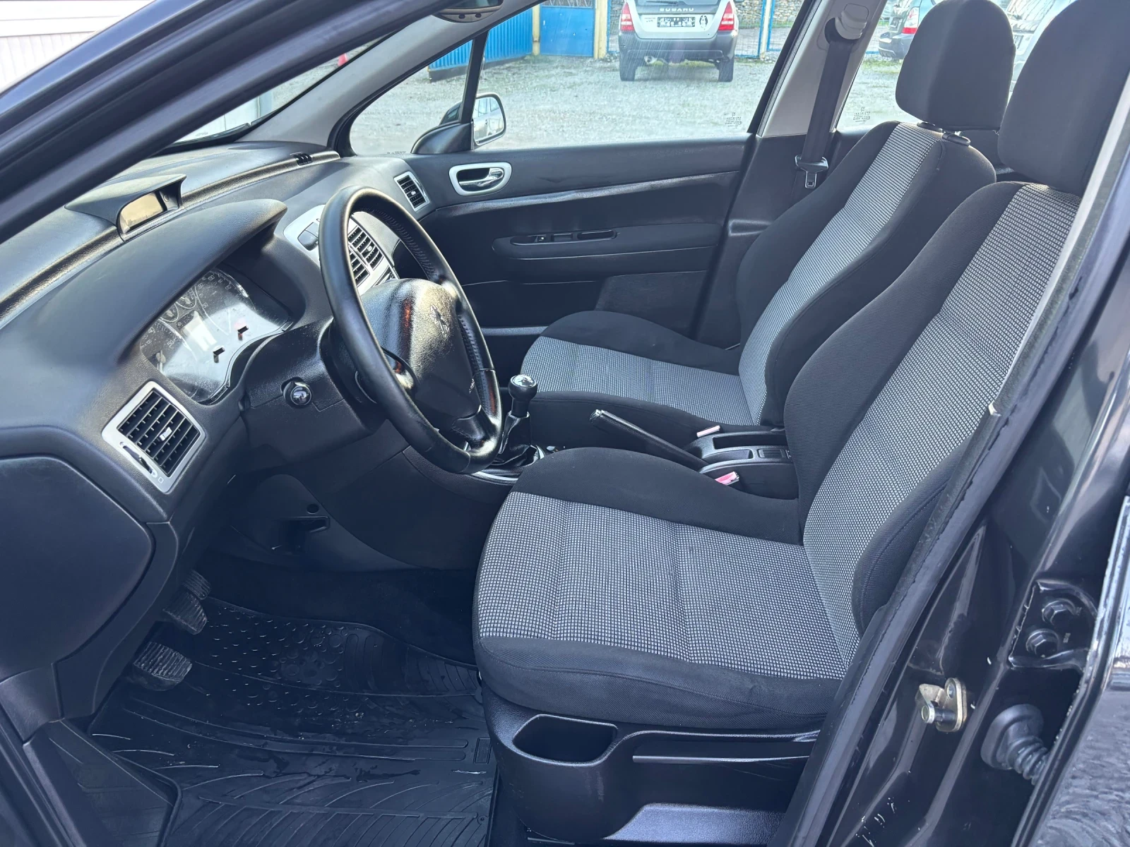 Peugeot 307 1.6HDI ТОП СЪСТОЯНИЕ  ВСИЧКО ПЛАТЕНО БАРТЕР - изображение 8