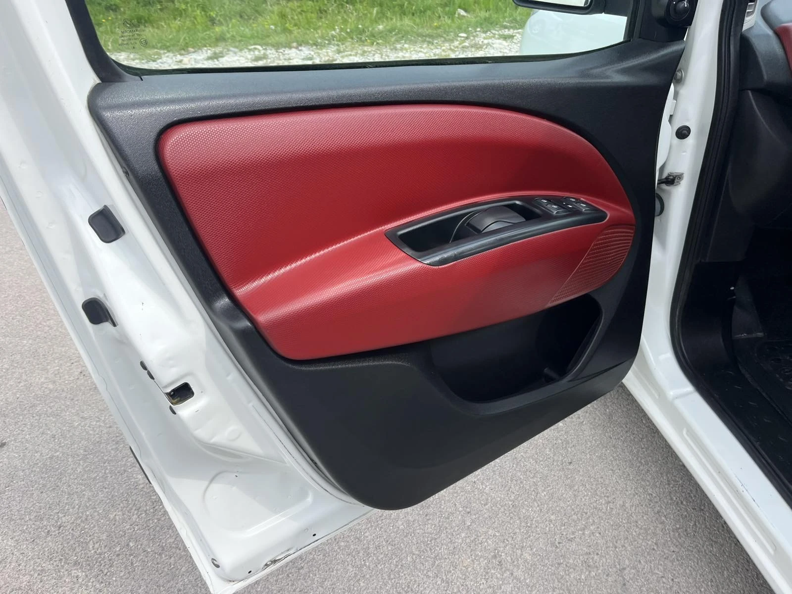 Fiat Doblo MAXI 1.6 M-JET EURO 5B 90кс AВТОМАТ ВНОС ИТАЛИЯ, снимка 7 - Автомобили и джипове - 53192127